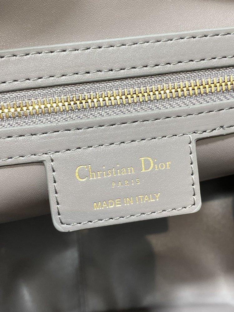 Сумка відро шкіряна Dior Caro 23 см фото 9