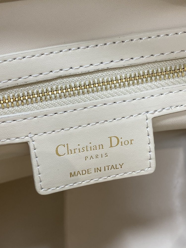 Сумка відро шкіряна Dior Caro 23 см фото 9