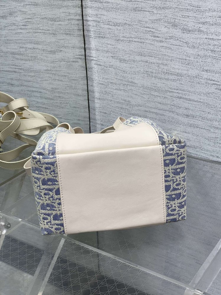 Сумка ведро Signature 21 см фото 5