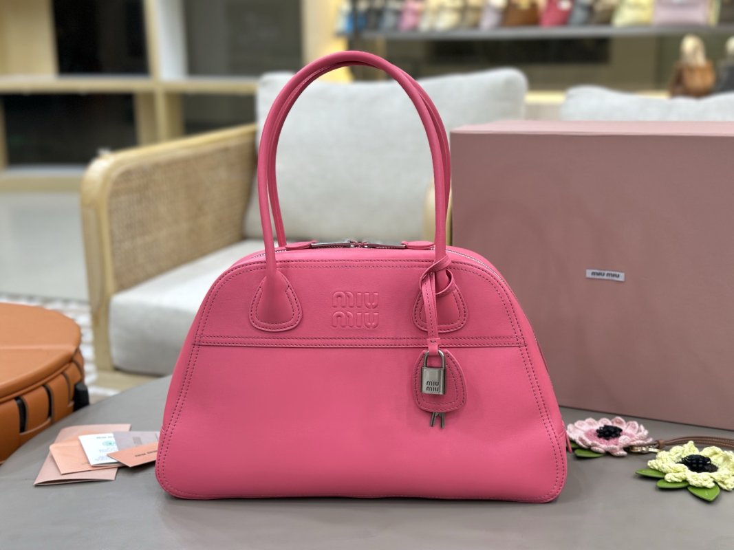 A bag Vivant 40 cm leather women\'s