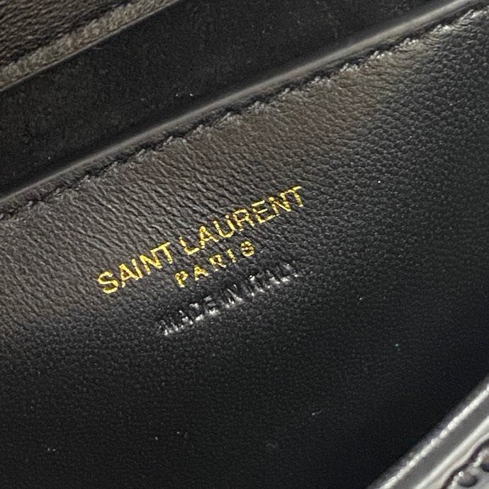 Сумка Voltaire Underarm з лакованої шкіри 21 см фото 3