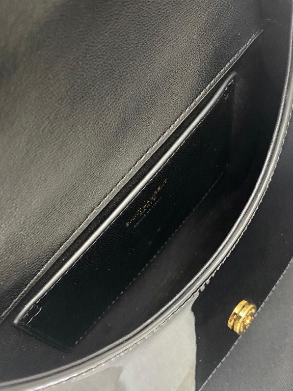 Сумка Voltaire Underarm з лакованої шкіри 21 см фото 4