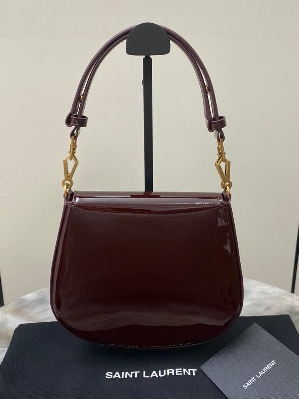 Сумка Voltaire Underarm з лакованої шкіри 21 см фото 4