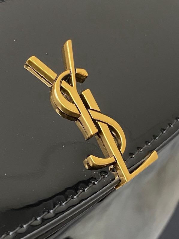 Сумка Voltaire Underarm з лакованої шкіри 21 см фото 6