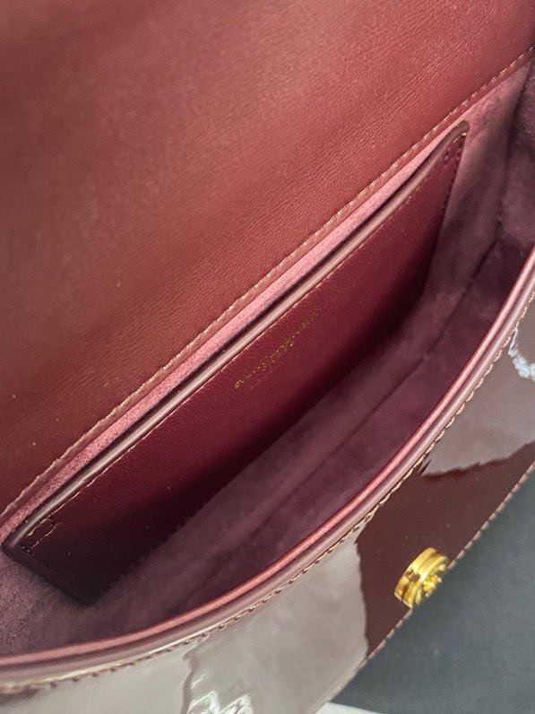 Сумка Voltaire Underarm з лакованої шкіри 21 см фото 8