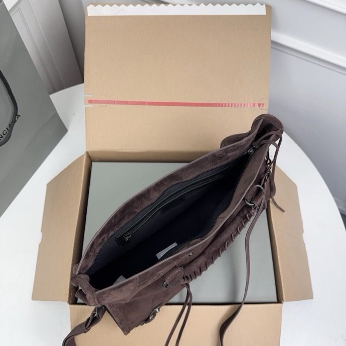 Сумка замшевая 38 см фото 4