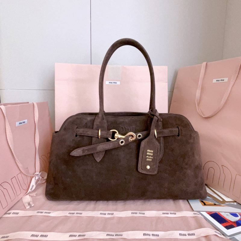 Сумка замшевая Aventure 44 см