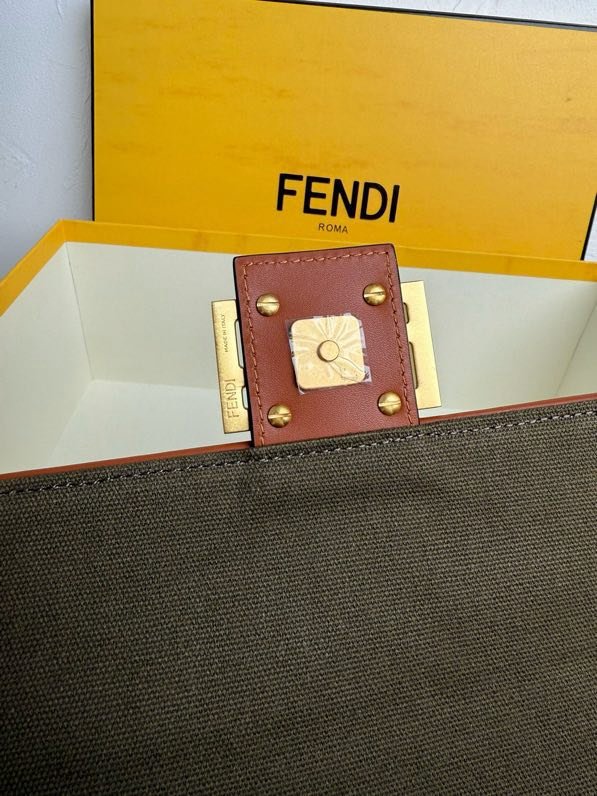 Сумка жіноча Baguette FF 26 см фото 3