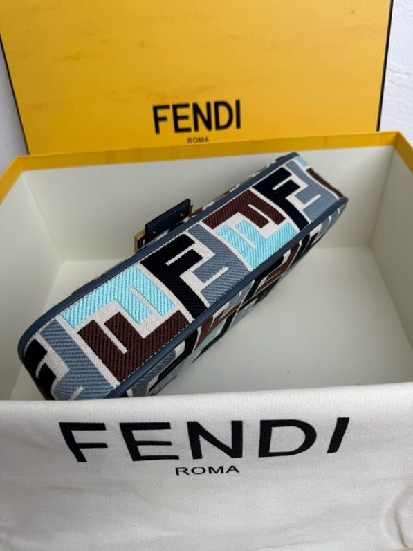 Сумка жіноча Baguette FF 26 см фото 3