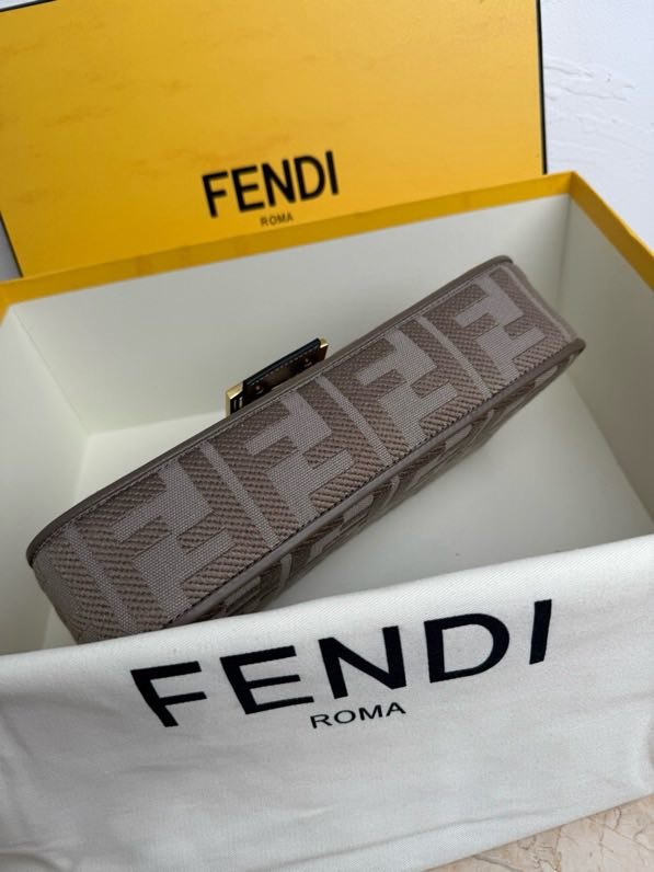 Сумка жіноча Baguette FF 26 см фото 3