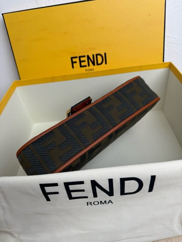 Сумка жіноча Baguette FF 26 см фото 4