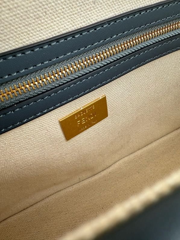 Сумка жіноча Baguette FF 26 см фото 5