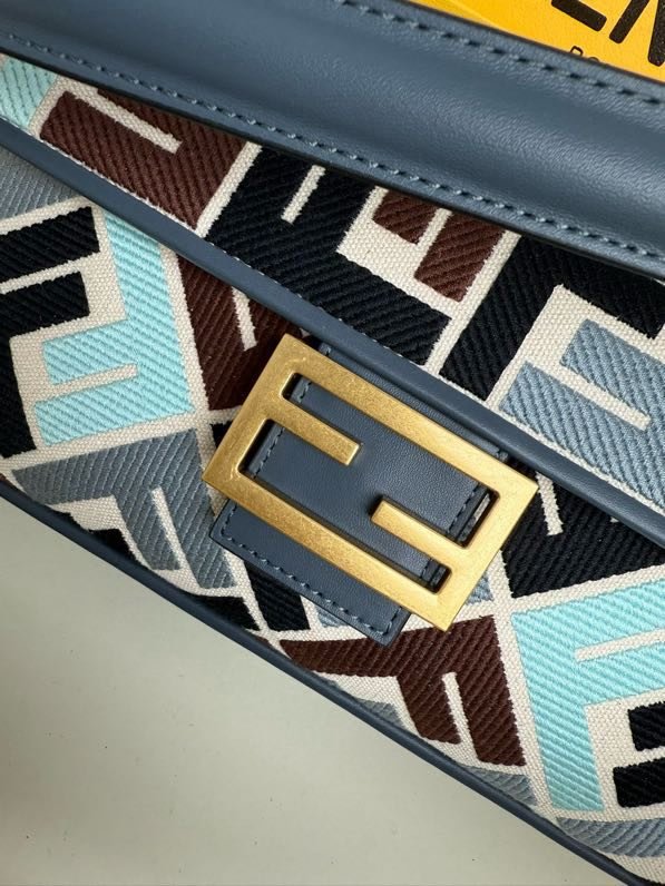 Сумка жіноча Baguette FF 26 см фото 6