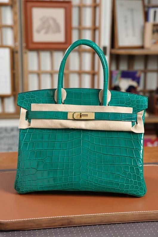 A bag women's Birkin 30 cm at skin crocodile, Colour emerald-green
