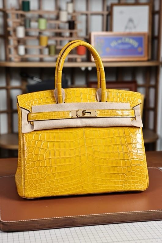 Сумка женская Birkin 30 см в коже крокодила, цвет янтарно-желтый