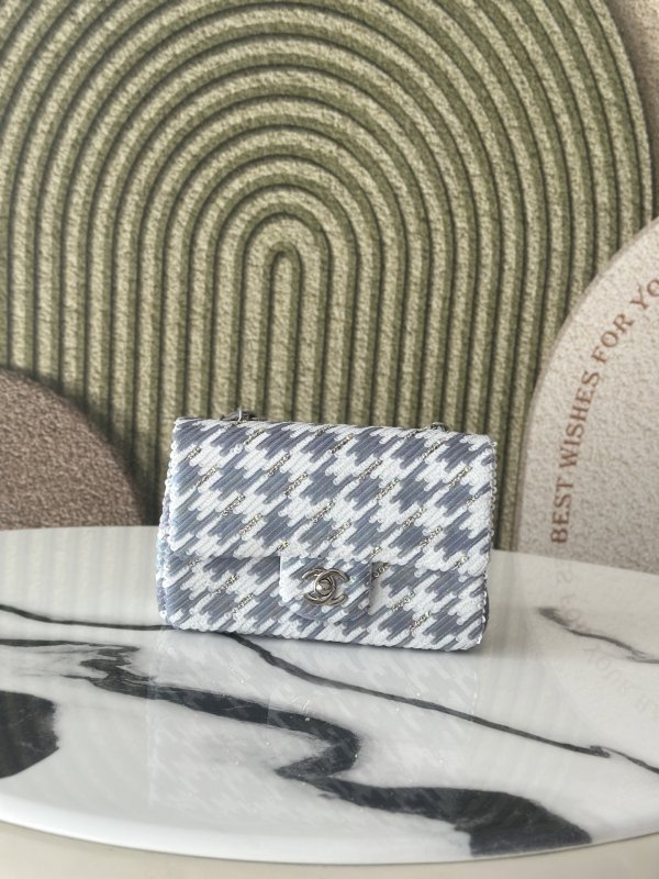 Сумка женская Chanel 24A с пайетками 20 см