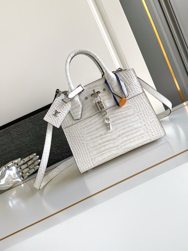 Сумка женская City Steamer PM 21 см из кожи крокодила в песочном цвете