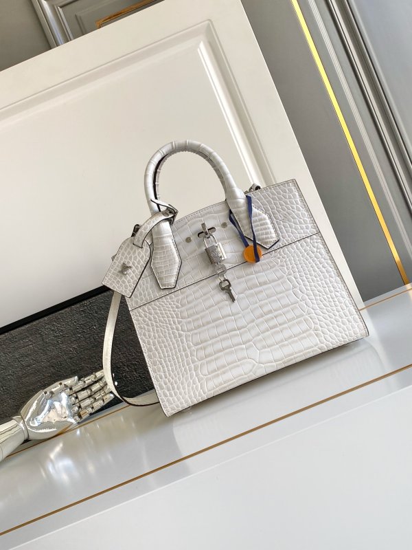 Сумка женская City Steamer PM 27 см из кожи крокодила в песочном цвете