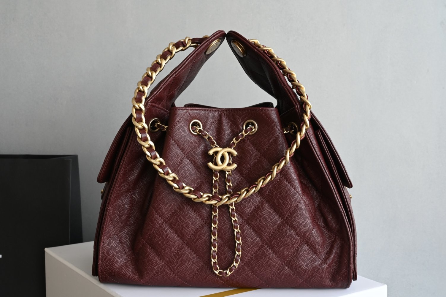 Сумка женская кожаная Chanel 25 Medium 30 см