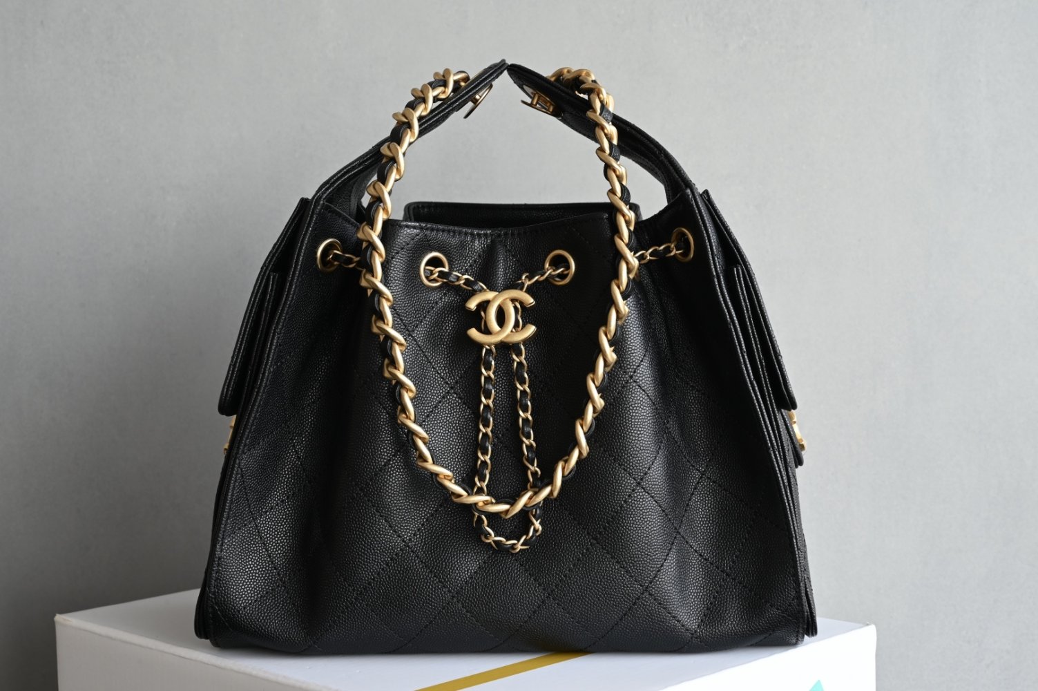 Сумка женская кожаная Chanel 25 Medium 30 см