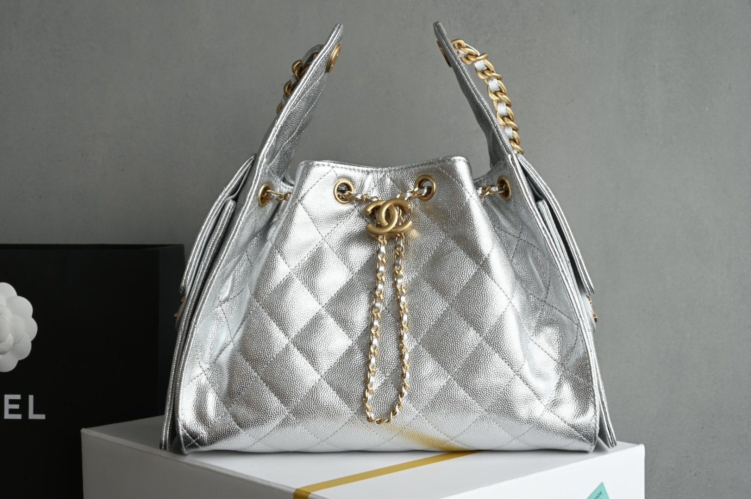 Сумка женская кожаная Chanel 25 Medium 30 см