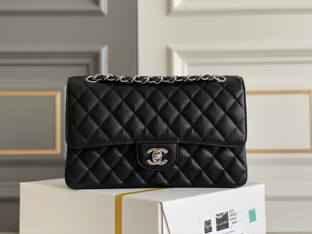 Сумка женская кожаная Classic Flap Medium 25 см