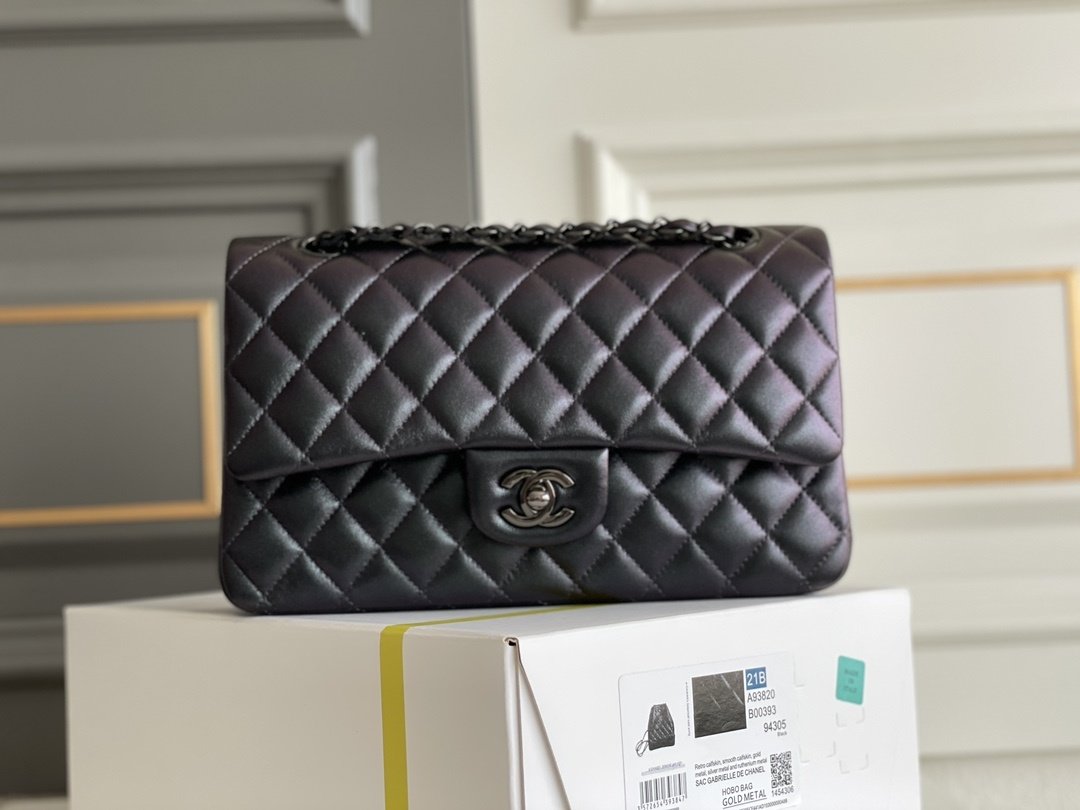 Сумка женская кожаная Classic Flap Medium 25 см
