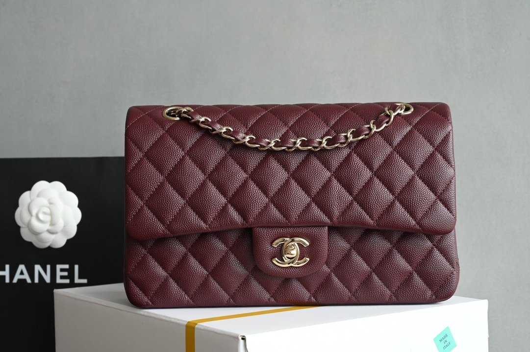 Сумка женская кожаная Classic Flap Medium 25 см