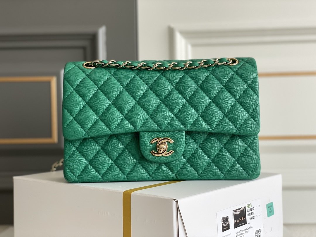 Сумка женская кожаная Classic Flap Medium 25 см