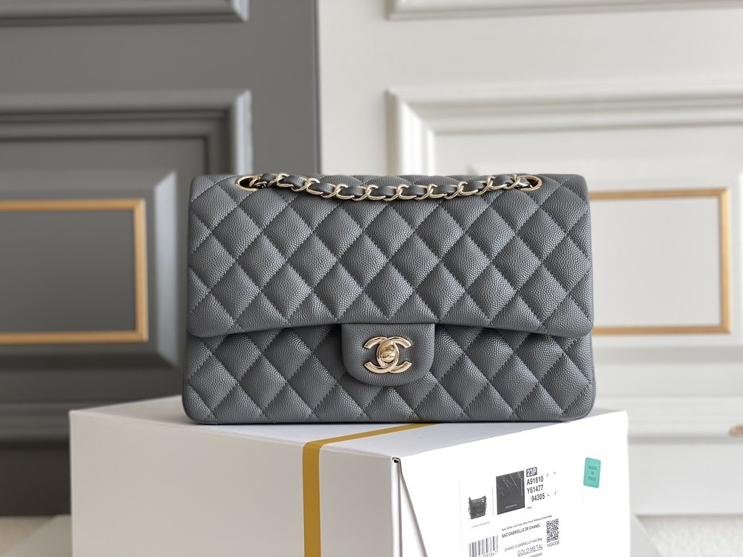 Сумка женская кожаная Classic Flap Medium 25 см