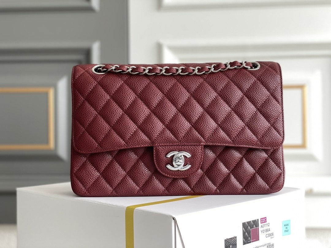 Сумка женская кожаная Classic Flap Medium 25 см