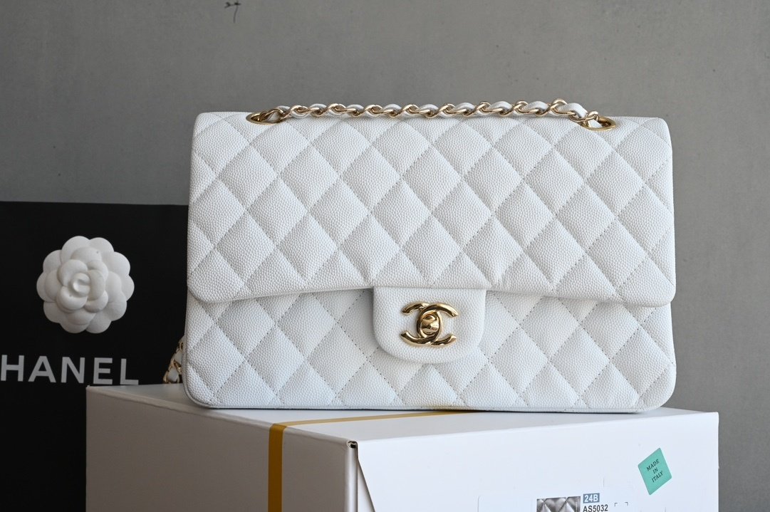 Сумка женская кожаная Classic Flap Medium 25 см