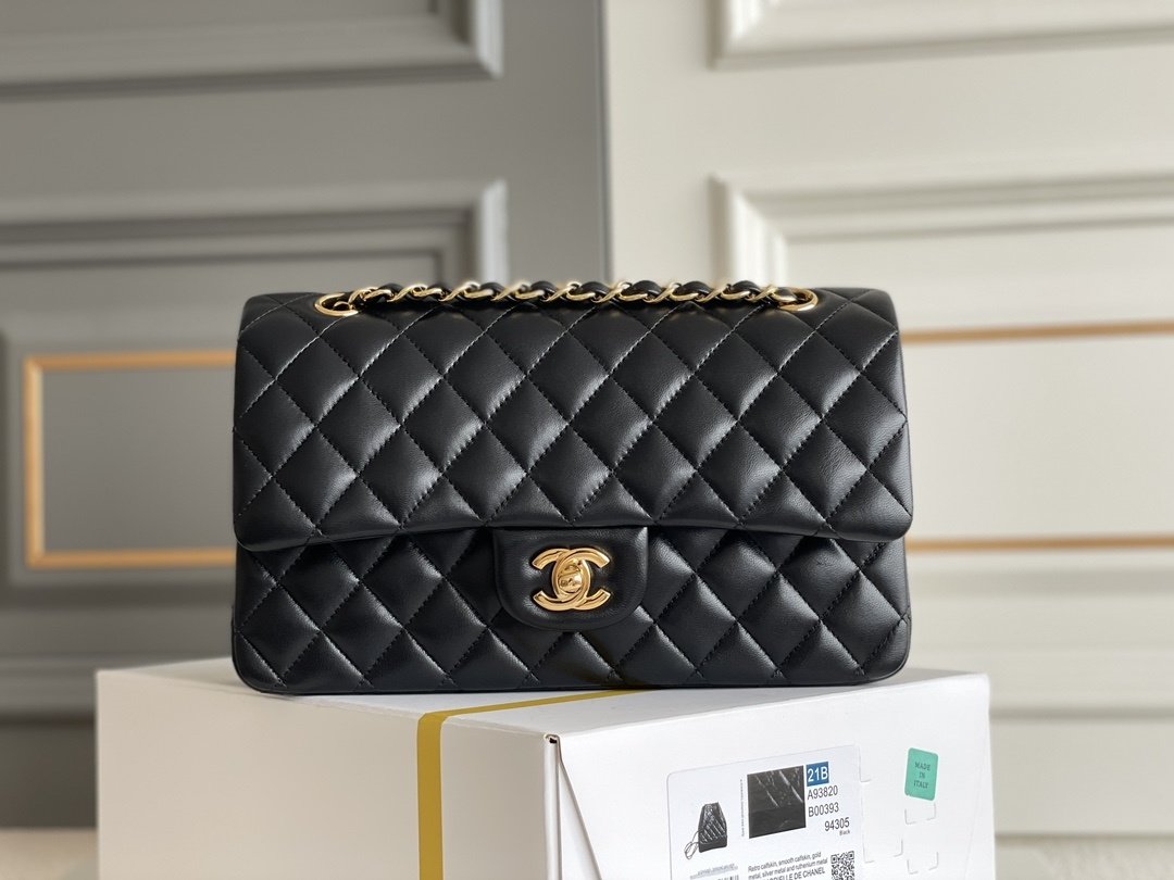 Сумка женская кожаная Classic Flap Medium 25 см