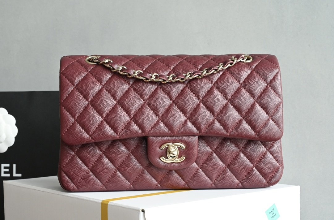 Сумка женская кожаная Classic Flap Medium 25 см