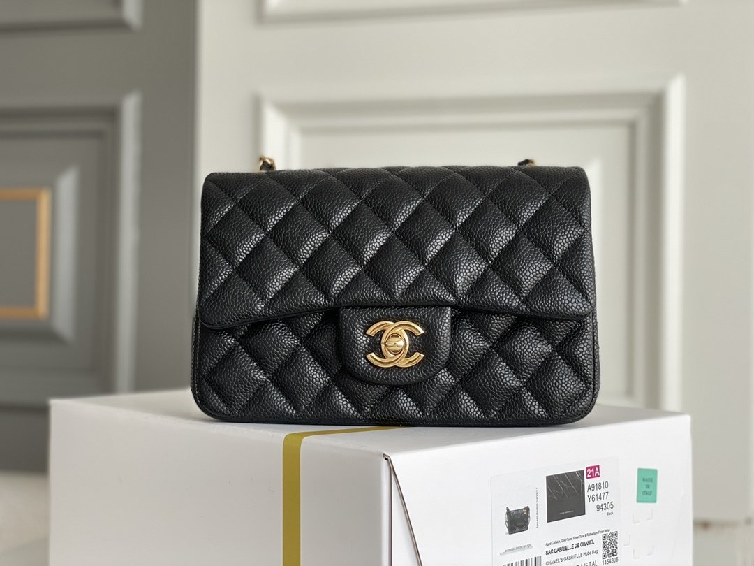 Сумка женская кожаная Classic Flap Mini 20 см