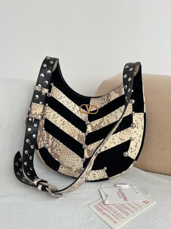 Сумка женская кожаная GARAVANI HOBOHO 28 см