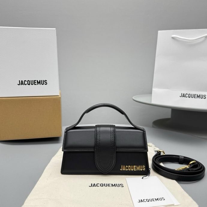 Сумка женская кожаная Jacquemu Bamnino 18 см