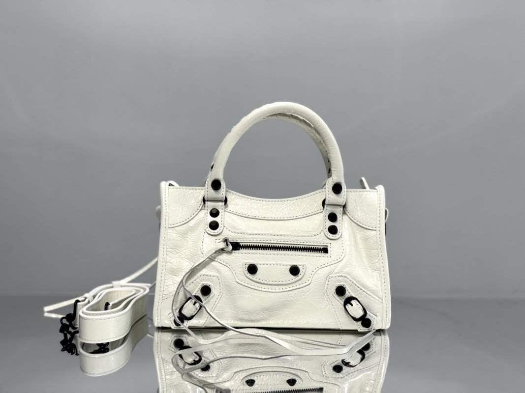 Сумка женская кожаная Le City 23 см