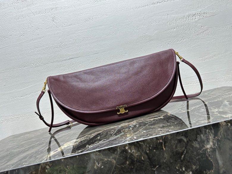 Сумка женская кожаная SOFT TRIOMPHE HALFMOON 46 см