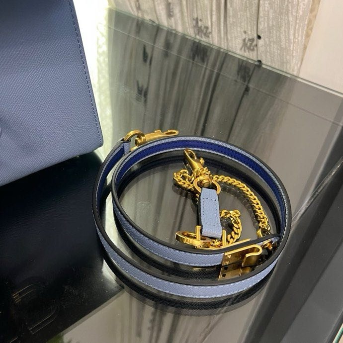 Сумка женская VSling Valentino Garavani 25 см фото 9