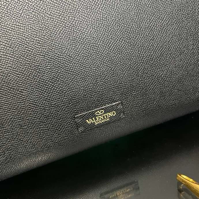 Сумка жіноча VSling Valentino Garavani 30 см фото 2