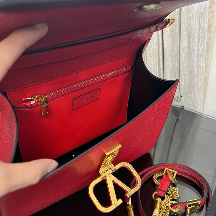 Сумка жіноча VSling Valentino Garavani 30 см фото 4