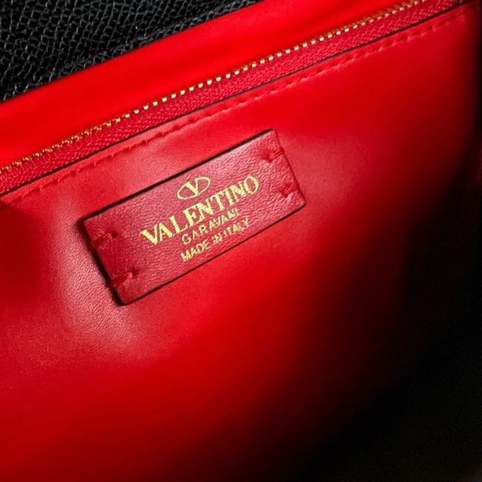 Сумка жіноча VSling Valentino Garavani 30 см фото 6