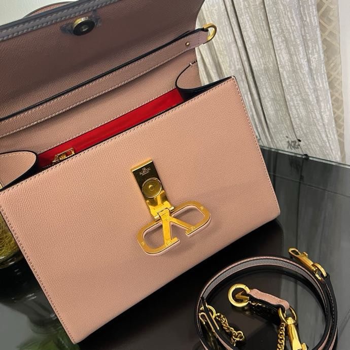 A bag women's VSling Valentino Garavani 30 cm фото 7