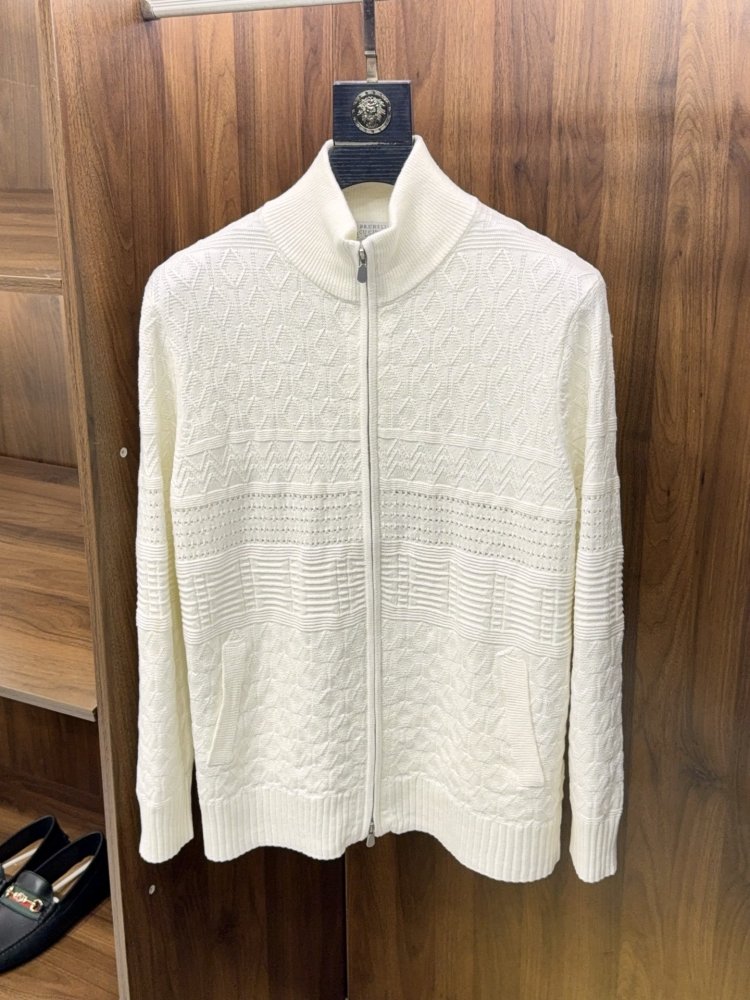 Свитер мужской