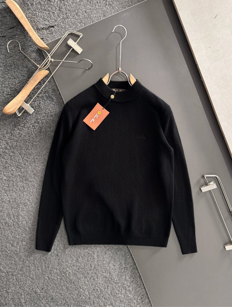 Свитер мужской