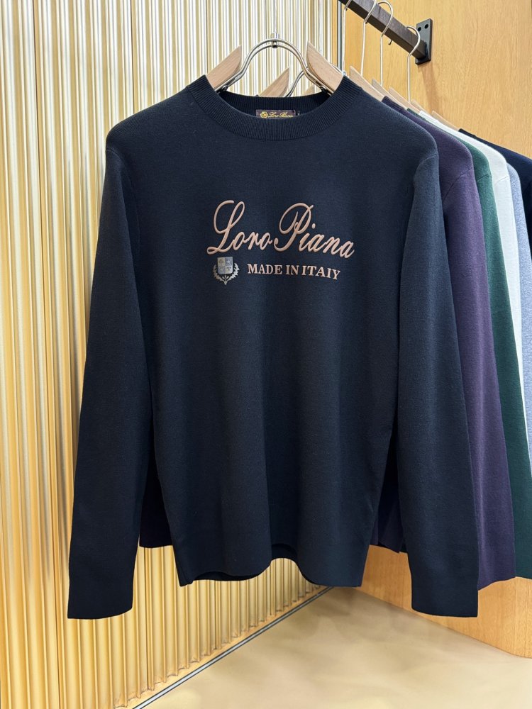 Свитер мужской