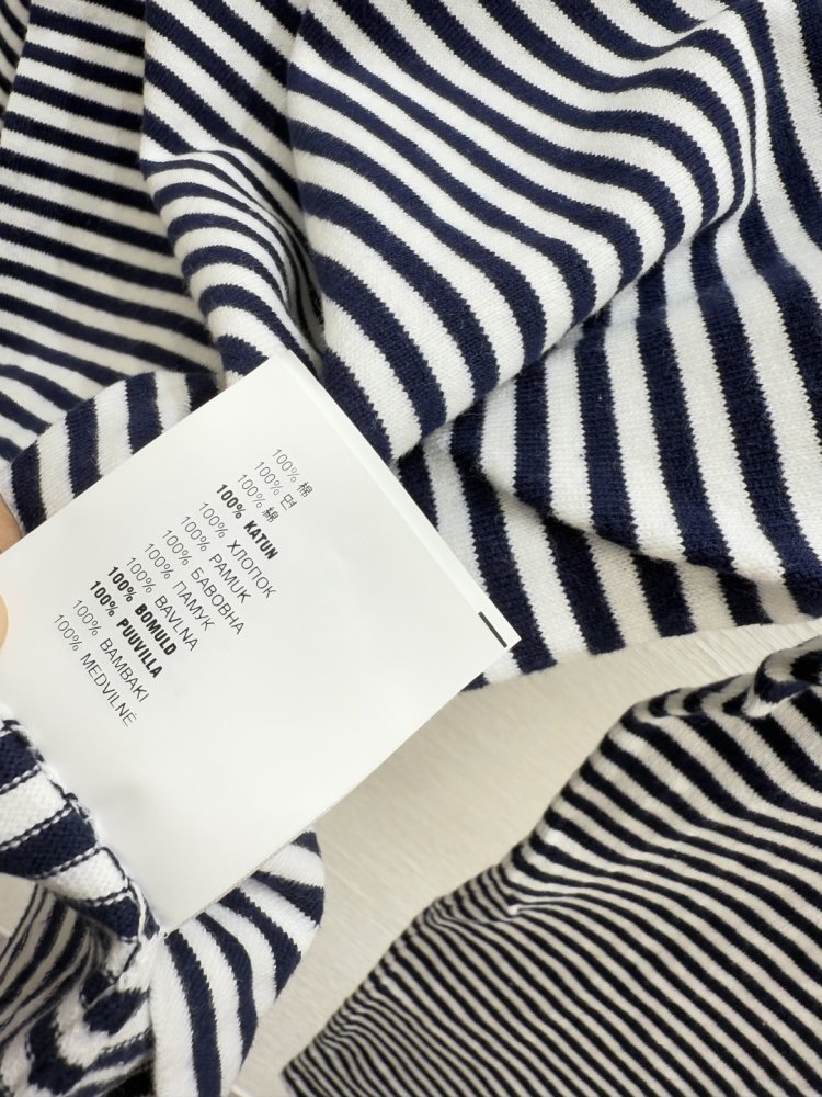 Свитер с круглым вырезом и длинными рукавами фото 9