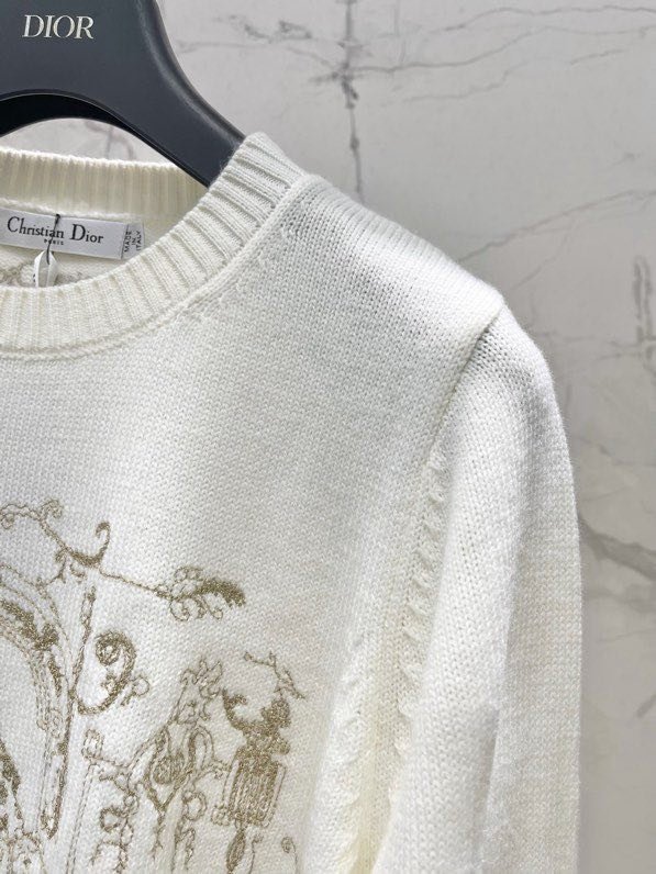 Светр з круглим вирізом фото 3