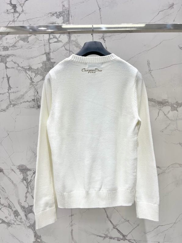 Светр з круглим вирізом фото 9